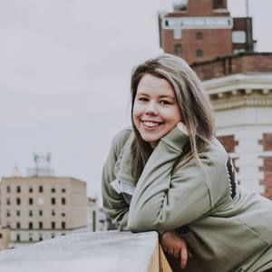 Meet your Posher, Desiree